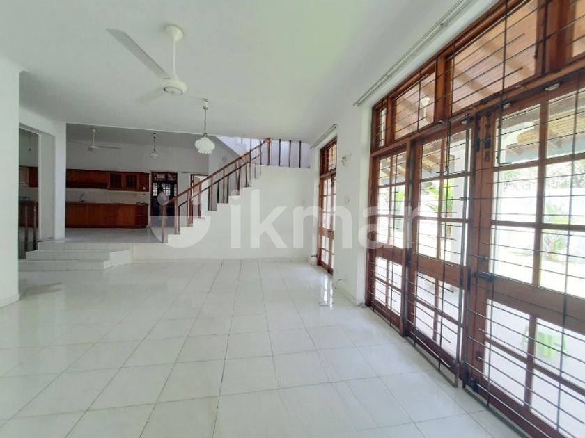 Bedrooms Bright House With A Garden In Nawala For Rent Ikman