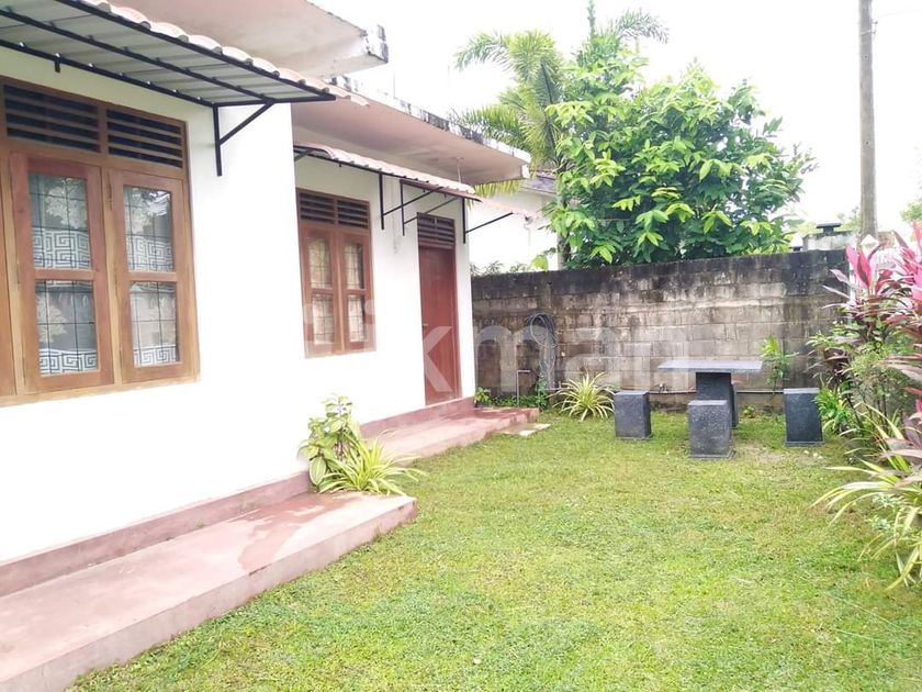 Fully Tiled House For Sale In Seeduwa Raddolugama Ikman