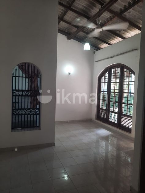 House For Sale In Boralesgamuwa Aberathna Mawatha Ikman