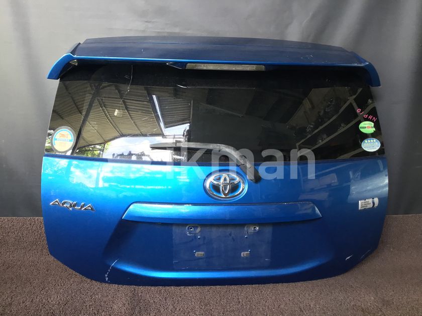 Toyota Aqua Nhp10 Dicky Door For Sale In Gampaha City Ikman