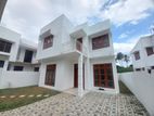02-Story House for Sale in Kiribathgoda H1929 AB