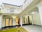 02 Story House With 8 P Sale At 30 M To Pagoda Road Nugegoda