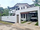03BR 2 Story House For Sale In Kahathuduwa