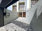 03BR Luxury Three Story House For Sale In Nugegoda