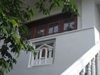 04 Bed rooms 1st Floor of the House for Rent in Nugegoda