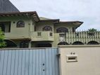 04 Bedroom House for Sale in Battaramulla HL36874