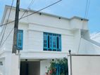 05 Bedroom Unfurnished 02 Storied House for Sale in Battaramulla