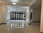 05 Bedrooms Beautiful House for Rent in Colombo - HL35048