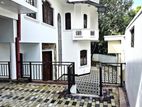 06 BEDROOM HOUSE FOR RENI IN BATTARAMULLA