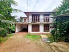 09BR Luxury Three Story House For Sale In Pannipitiya