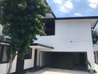 10+ parkings House For Rent Facing 5th Lane Colombo 03 [ 641C ]