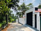 10 Perch Single Story House for sale at Athurugiriya