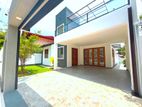 10 Perch With Luxurious Two Storey House in Piliyandala