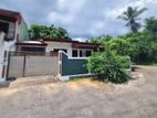10 Perched House For Sale In Athurugiriya Rukmalgama