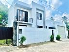10 PERCHES Two-Storey House with 10P Land for Sale in Hokandara