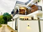 11p & Luxurious House Sale in Thalawathugoda