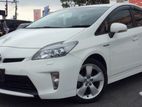 12% අඩුම වාරිකයට 80% මුල්‍ය ණය පහසුකම් - Toyota Prius 2012