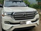 12% FLEXI LEASING 80% - TOYOTA LAND CRUISER SAHARA V8 2015