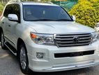 12% සුවිශේෂී අඩුම වාරිකයට 80% ලීසිං - Toyota Land Cruiser Sahara V8 2012