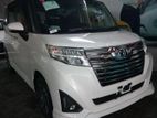 12% සුවිශේෂී අඩුම වාරිකයට 80% ලීසිං - Toyota Roomy 2018