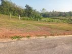 120 බස් පාරට ආසන්නයේන් වටිනා ඉඩමක් ගොනපොල