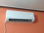 12000BTU Midea Inverter Air Conditioner