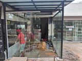 12mm Clear Tempered Glass Shop Front Partition Works