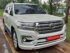 13% ඔබ කැමති අඩුම වාරිකයට 80% ලීසිං - TOYOTA LAND CRUISER SAHARA V8 2015