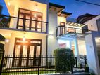 13 Perches - Bricks Walls Luxury 2 Storied House in Mattegoda