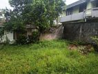 13.3 Perch Valuable Land with a Livable House for Sale in Molpe Moratuwa