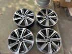 14” Alloy Wheels