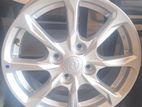 14" Alloy wheels