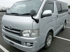 14% අඩුම පොලීයට සංචාරක ක්ෂේත්‍රයට 80% ලීසිං - Toyota KDH 201 2011