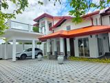14 Perches - Super Quality Mordern 2 Storied House Gorakapitiya