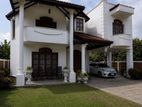 14.8 Perches - Luxury House for Sale in Kahanthota, Malabe EH440
