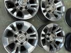 15” Alloy wheels