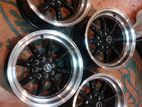 15" Alloy wheels