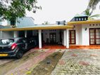 15 P Well Build Single House In Athurugiriya