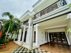 15 Perch 4BR Luxury House For Sale in Nugegoda