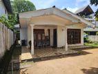 House with 15 perch Land For Sale in Bandaragama Town