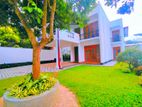 15 Perches - Beautifull Luxury 3 Storied House in Piliyanadala