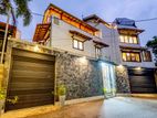 15P 6BR Super Luxury House For Sale In Nugegoda Delkanda