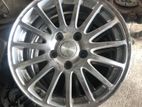 "16" Alloy Wheel Set / Lot No: 19