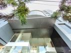 16P Commercial Building facing Duplication Road Bambalapitiya FOR SALE