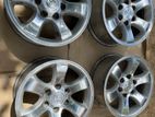 17” Alloy Wheels