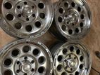 17” Alloy Wheels