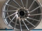 17 inches 5 Hold alloy wheels