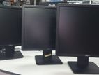 17 Inches Dell monitor