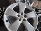 17 size Toyota Prius Alloy wheels set