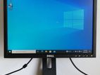 17" Square LCD Monitors (Dell/SAMSUNG)